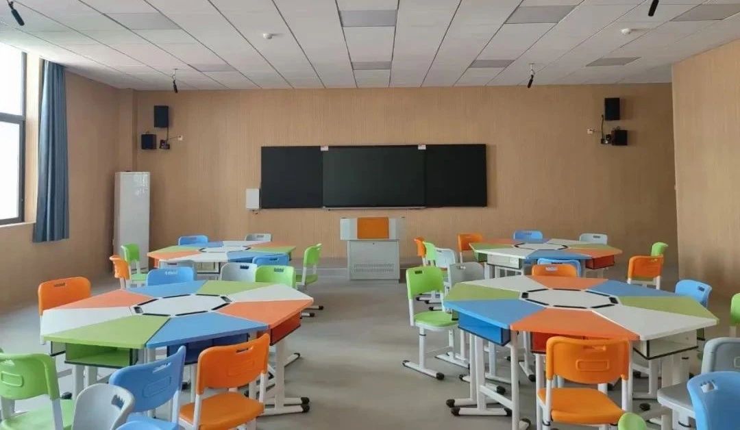 和记H88广播系统产品工程服务武汉市某小学！