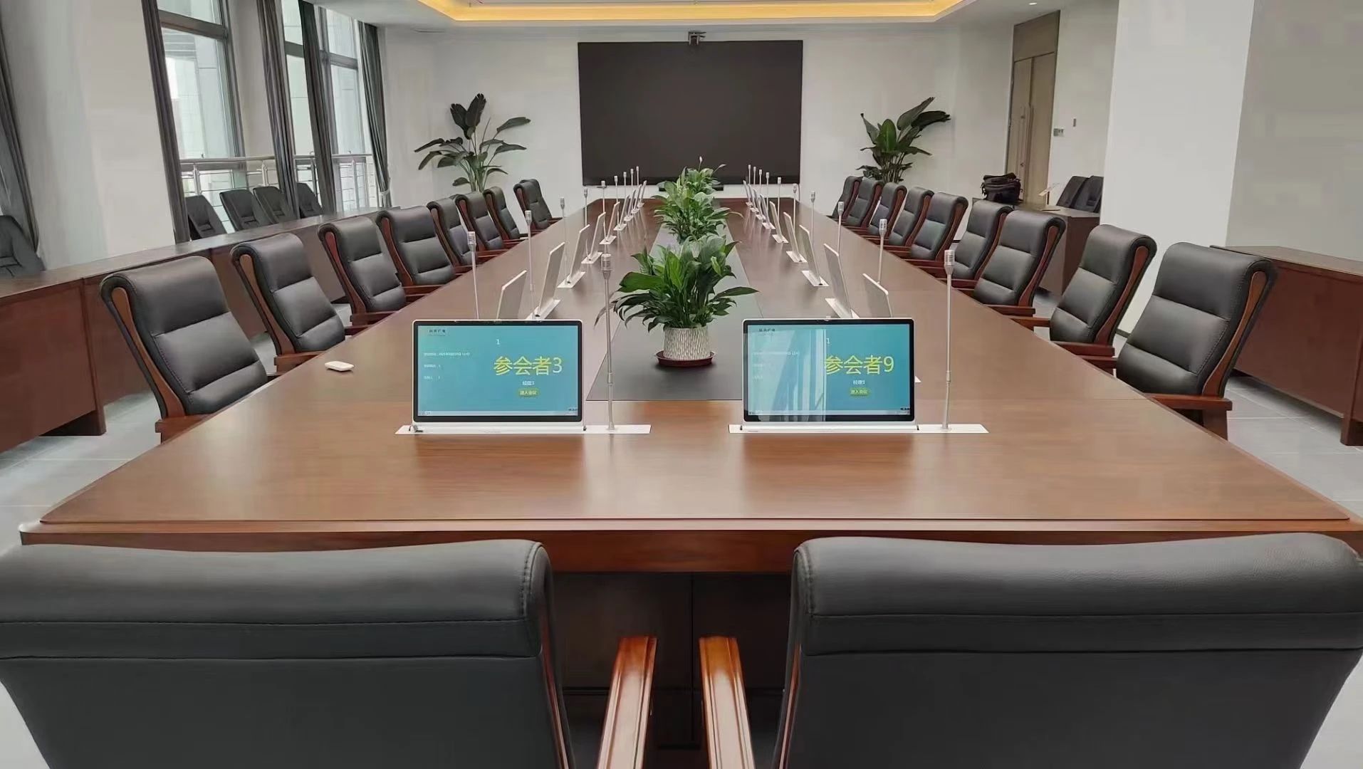 和记H88无纸化会议系统工程产品服务于校园会议室！